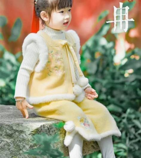 舒栗原创儿童汉服拜年服马甲裤子加明制内搭 ...