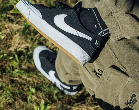 王一博同款Nike官方耐克开拓者SB ZO...