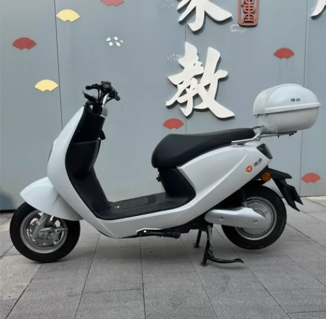 转让9成新雅迪 60伏20安，充满电50公...