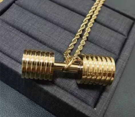 哑铃健身项链男士钛钢运动欧美挂件饰品杠铃挂...