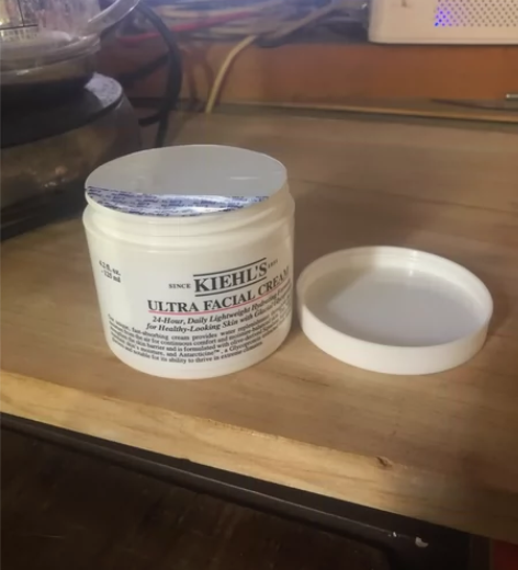 科颜氏高保湿面霜125ml未开封，海南免税...