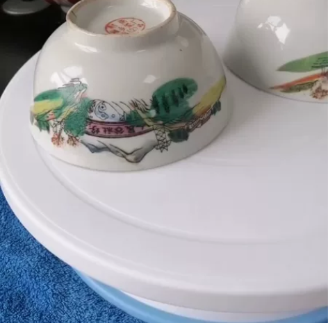 两只湖南湘乡瓷厂出品文革碗，一只人民公舍好...