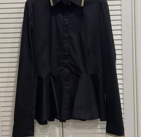 服装店关门｜很有设计感的衬衣 品牌：CEL...