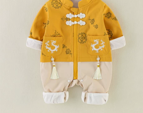 满月婴儿衣服春装外出哈衣可爱男孩宝宝连体衣...