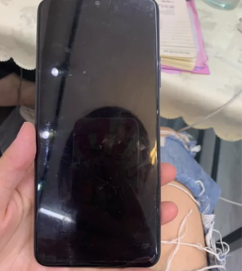 九成新，有意者可以私聊，麦芒手机 感兴趣的...