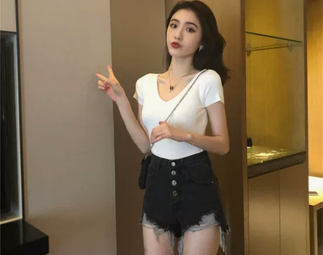 新款韩版chic泫雅风牛仔 高腰短裤 不规...