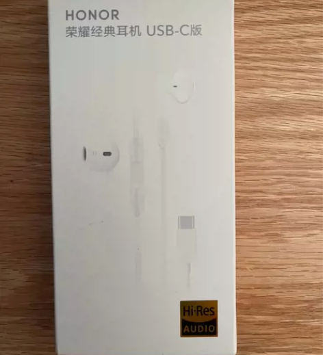 全新荣耀经典耳机 如图所示 售出不退不换全...