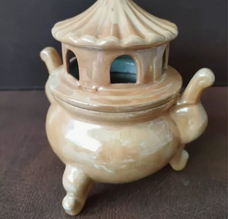 找到个香薰炉，品相如图，实价包邮 感兴趣的...