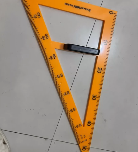 三角尺教具  之前做手工买来用了一次 便宜...
