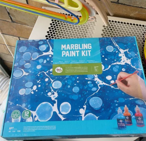 美乐童年奇幻12色浮水画套装 感兴趣的话点...