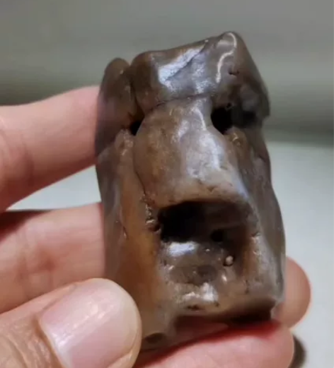 呐喊,玉化戈壁石。 感兴趣的话点“我想要”...