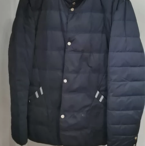 羽绒服，版型180 感兴趣的话点“我想要”...