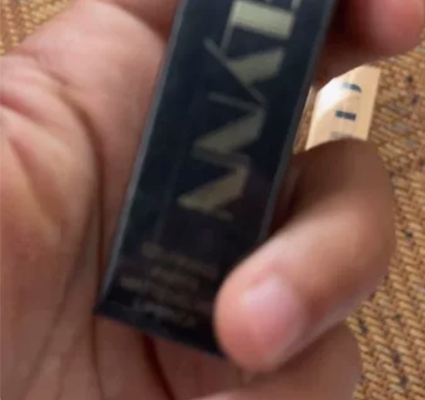 泰国小众品牌Melynn口红哑光雾面不沾杯...