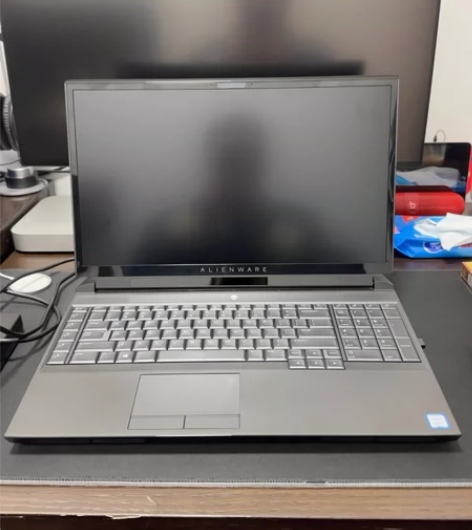 外星人m51，美版，配置，:i7 9700...