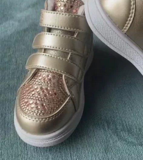 闲置女童泰兰尼斯加绒鞋～长沙实体店购买～一...