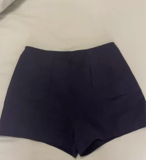 Fairy黑色雪纺短裤，腰围66，长度34...