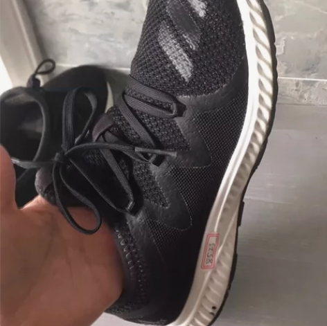 二手 正品 阿迪跑步鞋运动鞋男鞋42.5 ...