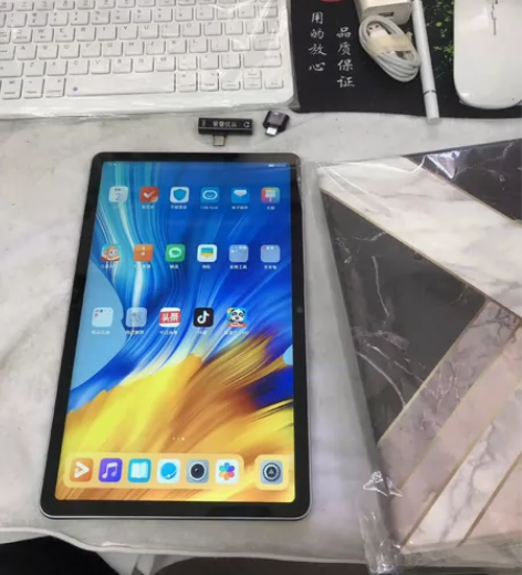 ?荣耀平板v6 985处理器 成色如图不错...