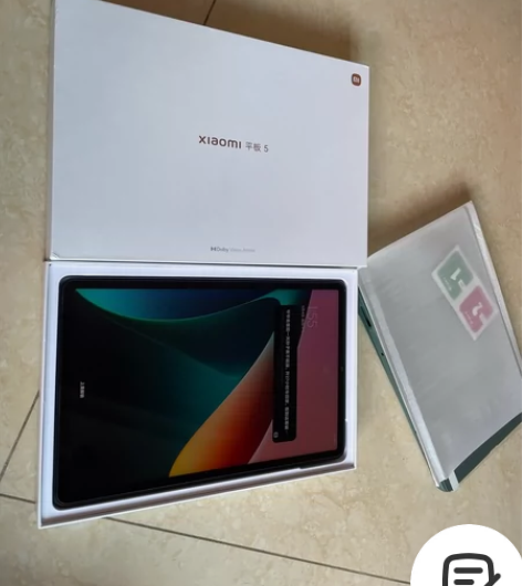 出闲置小米平板5黑色，6+128，贴膜带套...