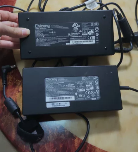 二手原装群光19V7.89A/19V7.7...