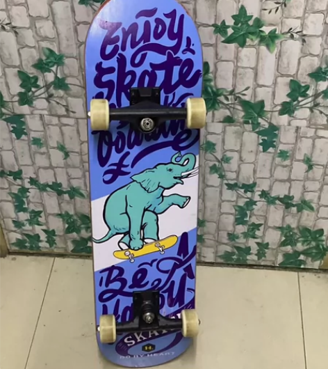 出DBH滑板,滑板是大一兴起买的,一直闲置...