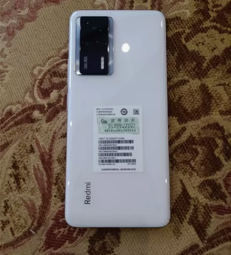 红米k60e 8+256，99新原装，没划...