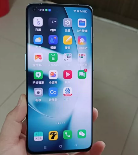 接受小刀个人刚买的一加11，16+512绿...