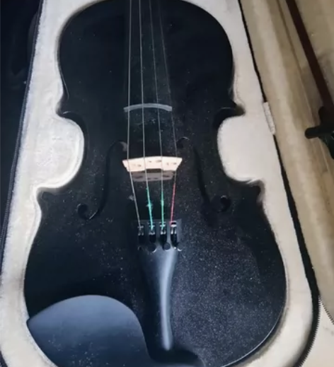 新型珠光漆制成的4/4小提琴，琴表面耐磨不...