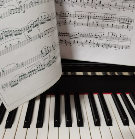 代弹 速速接单中 一直在线  钢琴 发谱咨...