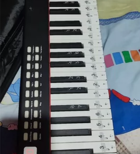 个人钢琴 88键 没有弹几次 有需要联系我...