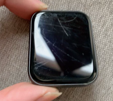 魅族全智能手表 屏幕划痕特别多