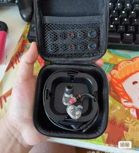 ?IE400pro，  95新， 监听入耳...