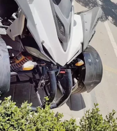 全地形汽油越野四轮摩托车成人代步车。 感兴...