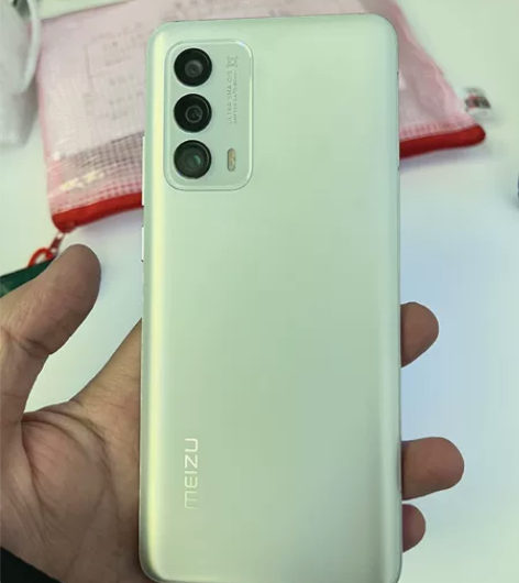 ?魅族18s    踏雪    8+256...