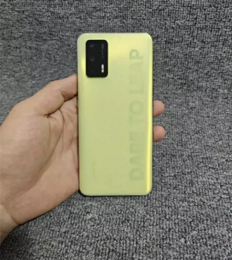 RealmeQ3pro 8+128 天玑1...