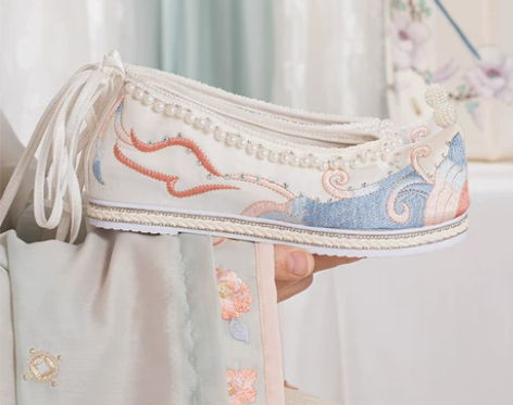 汉服鞋女原创古风鞋子绣花鞋唐风翘头履弓鞋古...