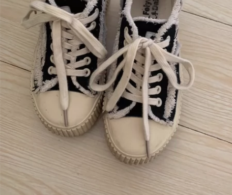 飞跃厚底帆布女鞋，35码。上脚很好看，喜欢...