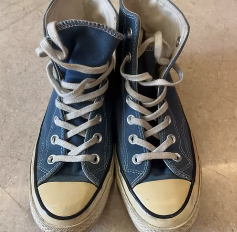 匡威专卖店购入 80包邮出！ 感兴趣的话点...