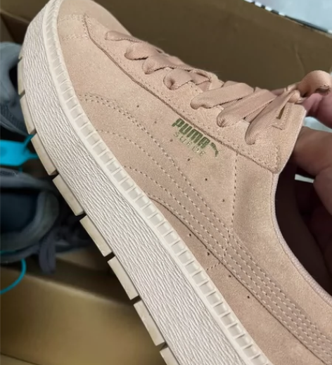 ?粉色彪马蕾哈娜，9成新，没穿过几次，鞋底...