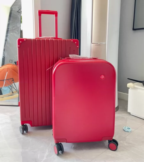 出售皮箱，全新 米熙 20寸登机箱 需要的...