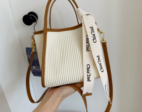 小众包包女包2023新款潮夏季时尚质感斜挎...