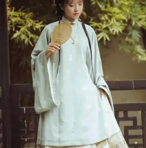 兰若庭太平有象一套豆绿上衣s+米白马面s ...