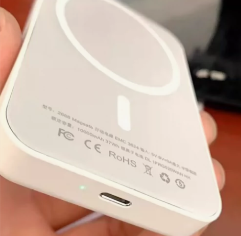 【捡漏】华强北新版MagSafe 磁吸充电...