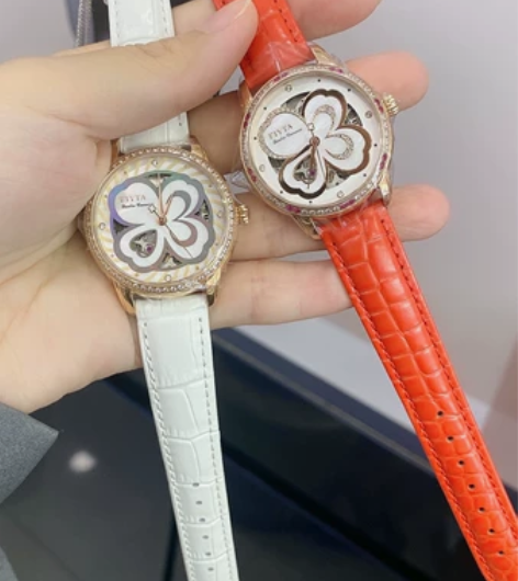 飞亚达四叶草系列女士机械表镶钻镂空贝母皮带...