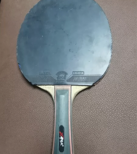 五岁小朋友乒乓球初学板。 感兴趣的话点“我...