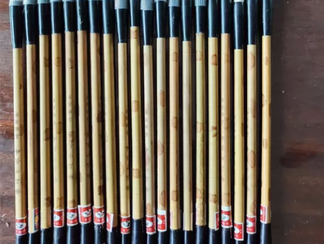 处理老毛笔，挑剩下的毛笔，有瑕疵，一组20...