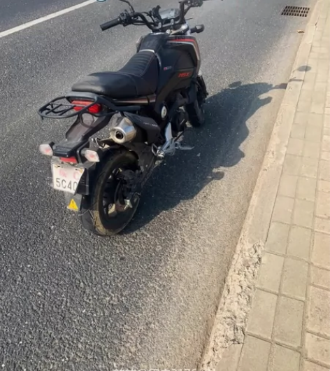 代步摩托车就开了3千里省油好骑 感兴趣的话...