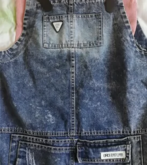 粉色针织衫,背带裙一套,都是全新未穿未下水...