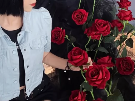 辣妹A字包臀裙黑色 M！！！只穿过几次