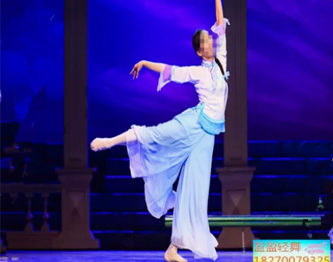 新款现代舞蹈舞剧演出服装恰同学少年同款表演...